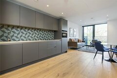 Kleine Wohnung in London, Küche mit Wohnzimmer verbunden