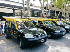 Transport local en Argentine, Taxi urbain 