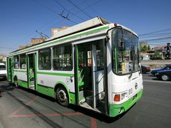 Armenischer Verkehr, Trolleybus außen