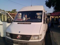 Transport von Armenien, Kleinbus nach Stepanakert 