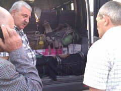 Armenian Transport, Gepäckgebühr separat bezahlt