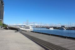 Melbourne Walk, Spaziergang am Wasser entlang des Piers