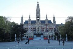 Attractions de Vienne, Hôtel de Ville (City Administration Building)