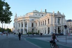 Attractions de Vienne, Théâtre national d'Autriche (Burgtheater)