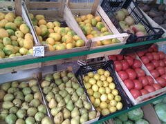 Lebensmittelpreise in Bosnien und Herzegowina, Mandarinen und Birnen