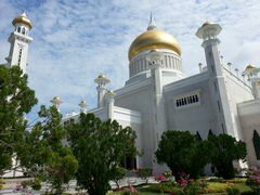 Que voir à Brunei, Mosquée Sultan Omar Ali Saifuddien