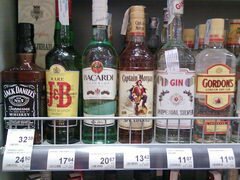 Alkoholpreise in Montenegro in Budva, schwerer Alkohol