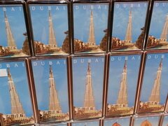 Souvenirs de Dubaï, Aimants 
