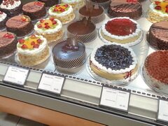 Prix des supermarchés à Dubai, Gâteaux