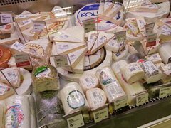 Estnische Preise für Lebensmittel in Geschäften, Käse