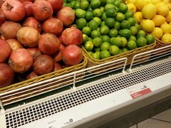 Obstpreise in Estland, Granatäpfel und Limetten