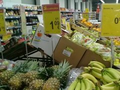 Lebensmittelpreise in Tallinn, Bananen und Ananas