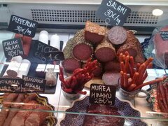 Lebensmittelpreise in Helsinki, Salami auf dem Markt