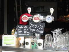 Hongkong Preise, Essen am Strand, Bier und Kaffee Bar in Hongkong