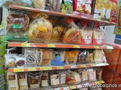 Hongkong, Lebensmittelpreise im Laden, Brot und Bäckerei