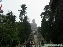 Sites touristiques de Hong Kong, Big Buddha dans le brouillard