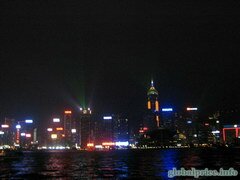 Was man in Hongkong sehen kann, Lasershow in Hongkong, von der Avenue of the Stars aus gesehen.