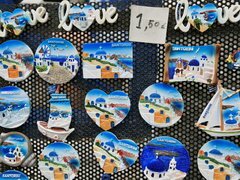 Preise in Athen, Griechenland für Souvenirs, Magnete