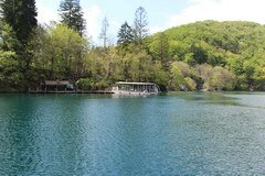 Lacs de Plitvice en Croatie, Bateau sur le lac 
