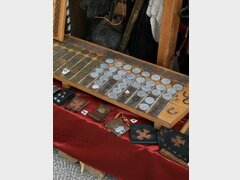 Souvenirs à Dubrovnik (Croatie), Pièces de monnaie et cuir