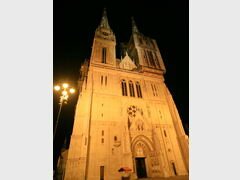 Museen und Parks in Zagreb (Kroatien), Kathedrale der Himmelfahrt der Heiligen Jungfrau Maria und St. Stephan und St. Vladislav