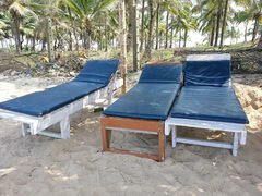 Plages de l'Inde, Chaises longues sur la plage