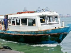 Fähren in Indien, Fort Cochin nach Ernakulam Fähre