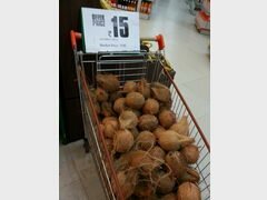 prix des fruits en Inde, noix de coco