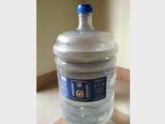 Wasser in Indien, 20-Liter-Flasche mit Wasser