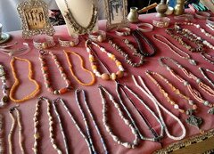 Souvenirs et shopping en Jordanie, Bijoux pour femmes - perles