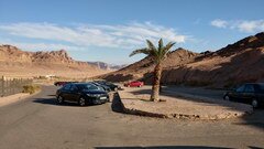 Location de voitures en Jordanie, Parking près de Wadi Rum