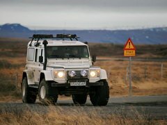 Ausflüge in Island, Jeepvermietung