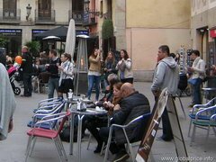 Schnäppchenpreise in Barcelona, Sitzgelegenheiten im Freien