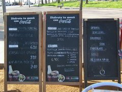 Preise in einem Cafe in Barcelona, Preise in einem billigen Cafe im Park