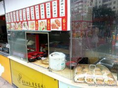  Nourriture dans un café en Chine à Guilin, Hamburgers chinois