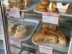 Lebensmittelpreise in China Guilin, Gebäck im Supermarkt