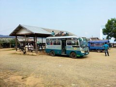 Transport in Laos, Busbahnhof in Muang Ngeun 
