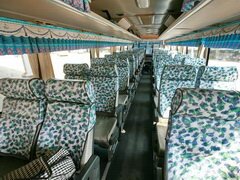Transport in Laos nach Luang Prabang, Expressbus innen