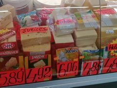 Lebensmittelpreise in Lettland, verschiedene Käsesorten