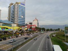 Malaysia, Borneo, Kota Kinabalu, Rotes Gebäude
