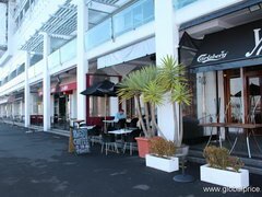 Dîner et boire en Nouvelle-Zélande, Café sur le quai à Auckland