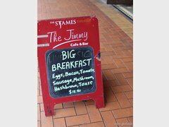 Neuseeländische Lebensmittelpreise in Wellington, Frühstück in einer Kaffeebar