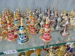 Souvenirs d'Oman, Soucoupes