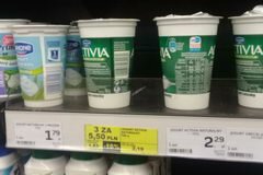 Preise von Produkten in polnischen Supermärkten, Activia-Joghurt
