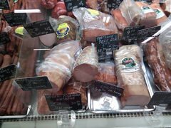 Prix des aliments en Roumanie à Bucarest, Saucisse et viande fumée
