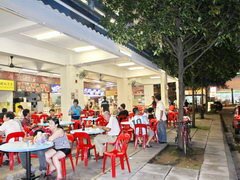 Lebensmittelpreise in Singapur, Foodcourt für Einheimische auf der Straße