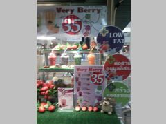 Lebensmittelpreise in Hua Hin, Thailand, Eiscreme-Erdbeeren