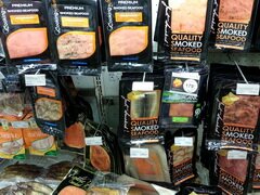 Supermarkt Produkte in Pattaya, Geräucherter Fisch