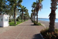 Urlaub in Antalya, Fußweg entlang des Strandes