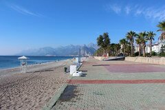 Loisirs et divertissements à Antalya, Plage d'Antalya en basse saison